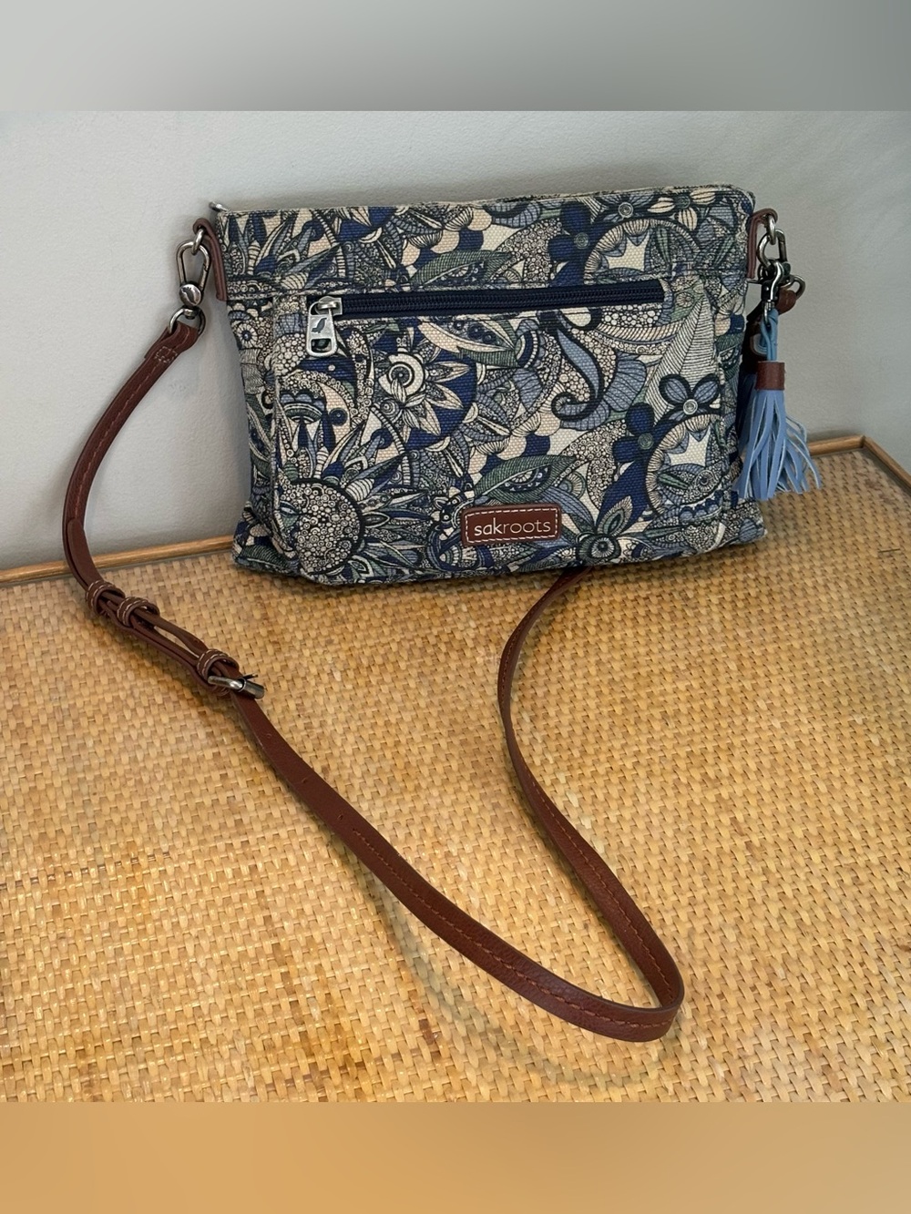 Sakroots Navy Spirit Desert Crossbody Bag / Purse new without tags!